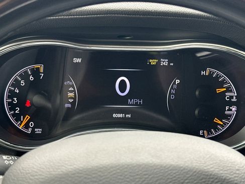 Used 2019 Jeep Grand Cherokee Overland image 30