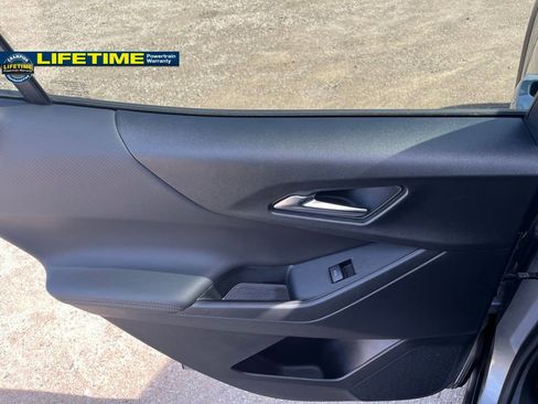 Used 2025 Chevrolet Equinox LT image 23