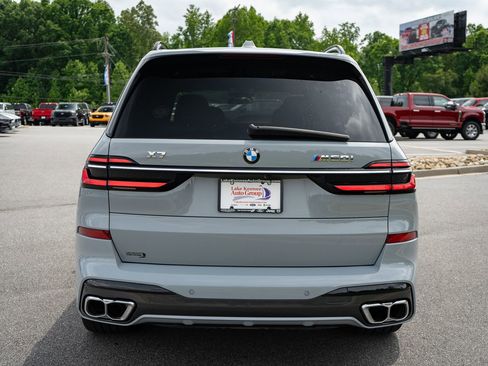 Used 2023 BMW X7 M60i w/ Executive Package AWD/4WD image 16