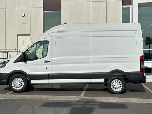 New 2026 Ford E-Transit 148 High Roof Extended image 6