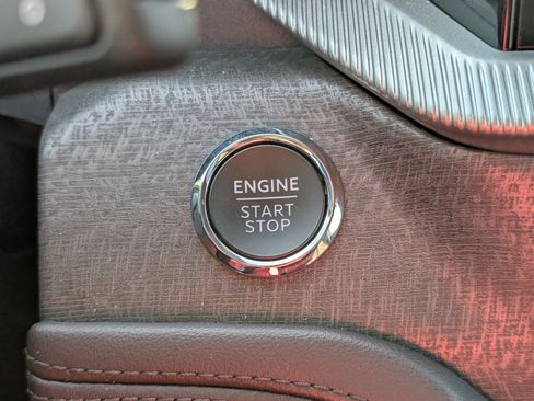 Used 2025 Ford Explorer Platinum w/ Ultimate Package image 28