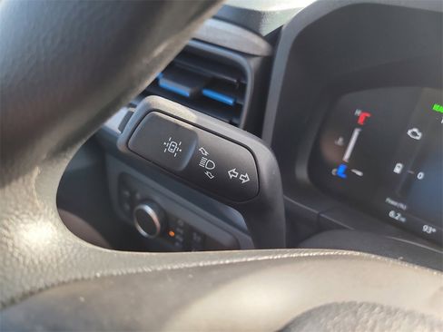 New 2025 Ford Maverick XLT image 29