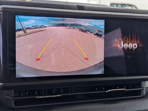 Used 2024 Jeep Wrangler Sport S image 15