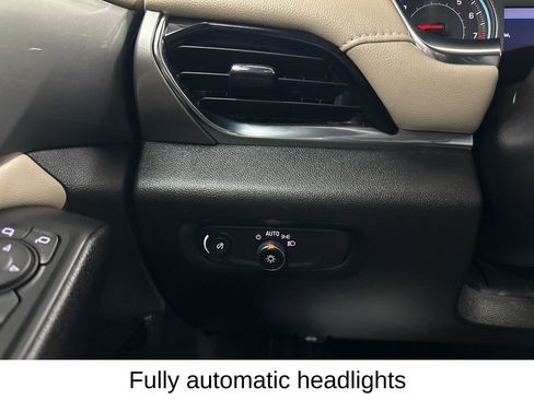 Certified 2023 Chevrolet Traverse LT image 40