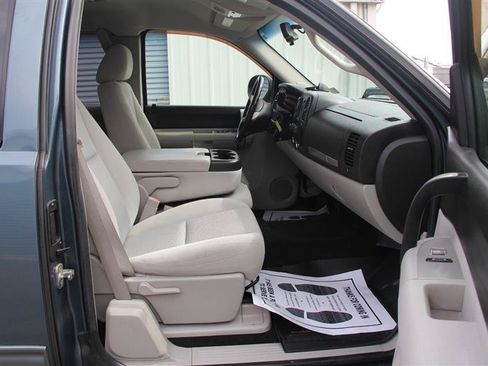 Used 2009 Chevrolet Silverado 1500 LT w/ Power Pack Plus AWD/4WD image 18