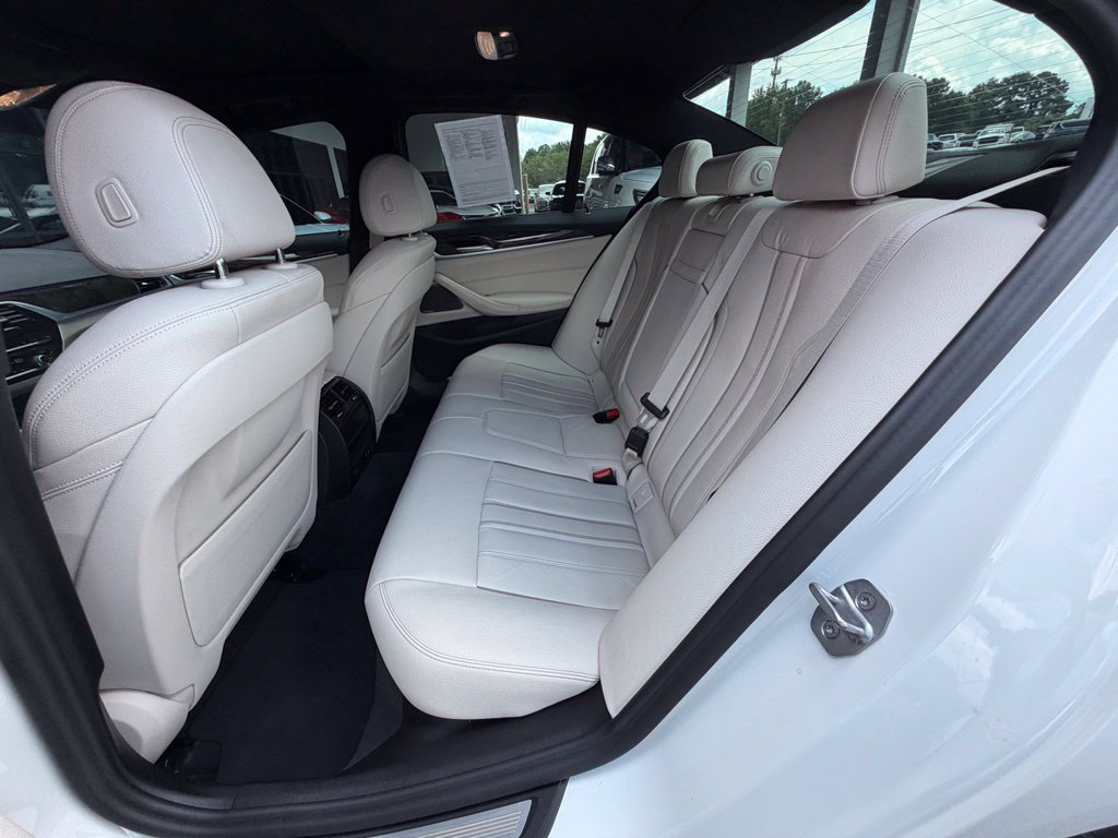 Used 2023 BMW 540i w/ M Sport Package RWD image 34