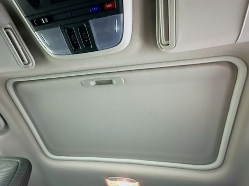 Used 2024 Subaru Crosstrek 2.0i Premium image 25