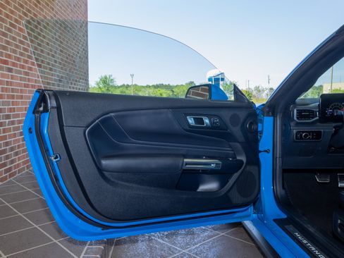 Used 2024 Ford Mustang Premium image 16