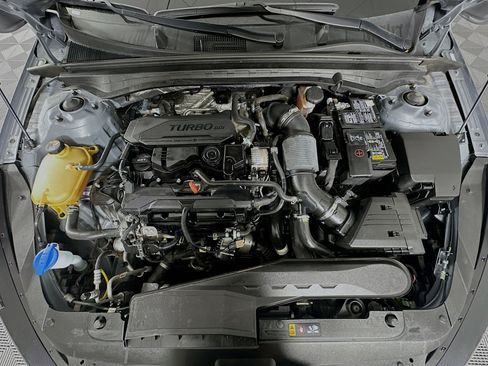 Used 2023 Kia K5 LXS image 31