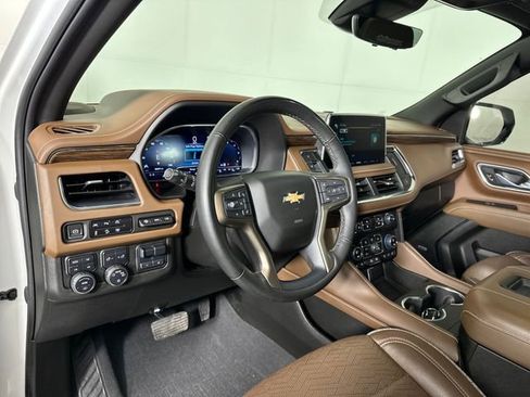 Used 2023 Chevrolet Tahoe High Country AWD/4WD image 13