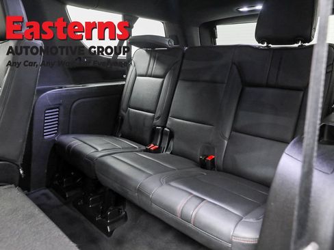 Used 2024 Chevrolet Suburban RST RWD image 28