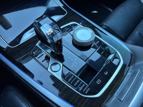 Used 2019 BMW X7 xDrive50i image 5