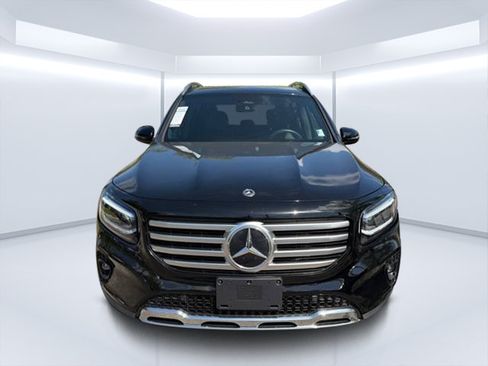 Certified 2025 Mercedes-Benz GLB 250 image 2