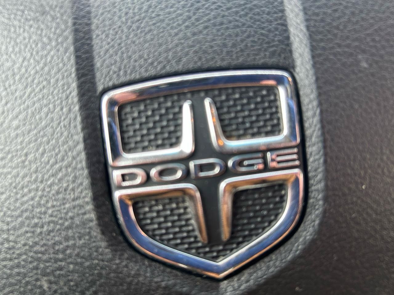 Used 2016 Dodge Grand Caravan SXT FWD image 19