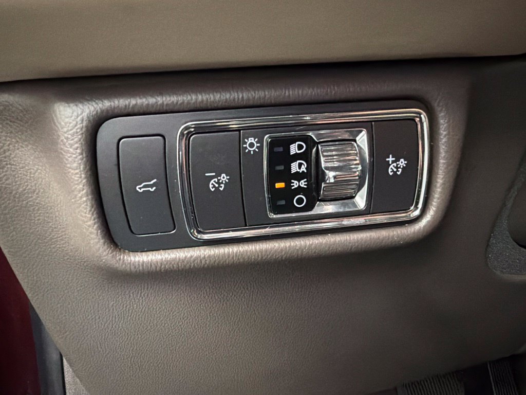 Used 2022 Lincoln Aviator Reserve w/ Equipment Group 201A AWD/4WD image 23