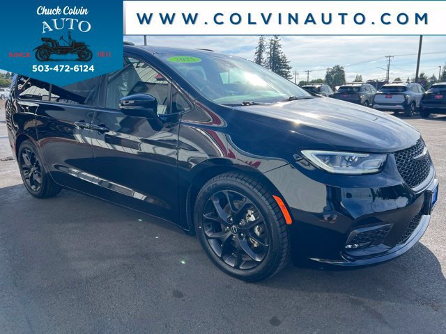 Used 2025 Chrysler Pacifica Limited FWD image 4