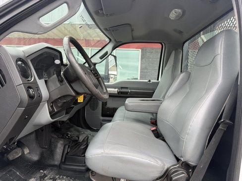 Used 2019 Ford F650 2WD Regular Cab Super Duty image 20