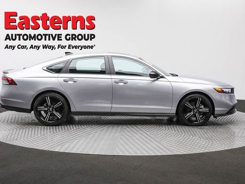 Used 2024 Honda Accord Sport image 4