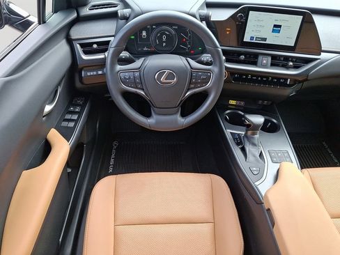 Used 2024 Lexus UX 250h AWD w/ Premium Package image 12