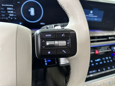 Used 2024 Hyundai Santa Fe Calligraphy image 16