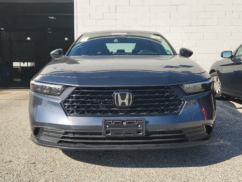 Used 2025 Honda Accord SE image 2