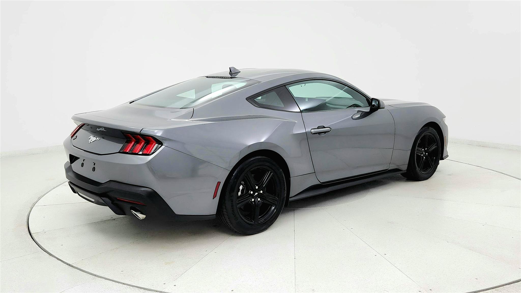 Used 2026 Ford Mustang Premium RWD image 5