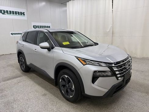 Certified 2025 Nissan Rogue SV AWD/4WD image 1