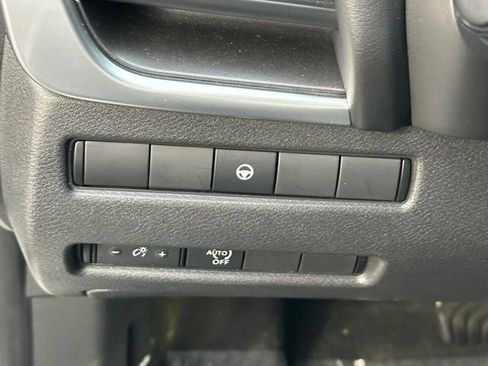 Used 2023 Nissan Rogue SV AWD/4WD image 20