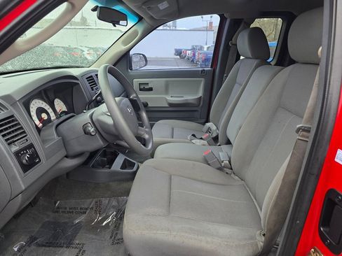 Used 2006 Dodge Dakota ST image 21