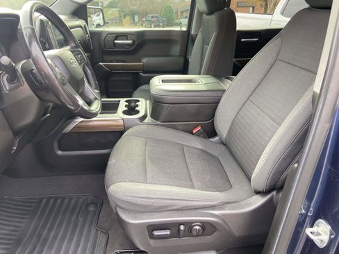 Certified 2022 Chevrolet Silverado 1500 RST image 5