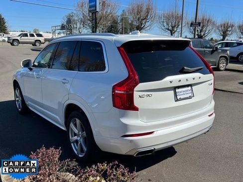 Used 2021 Volvo XC90 T6 Momentum image 5