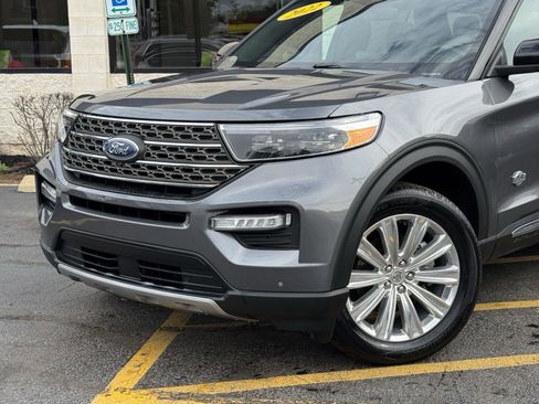 Used 2022 Ford Explorer King Ranch w/ Technology Package image 4