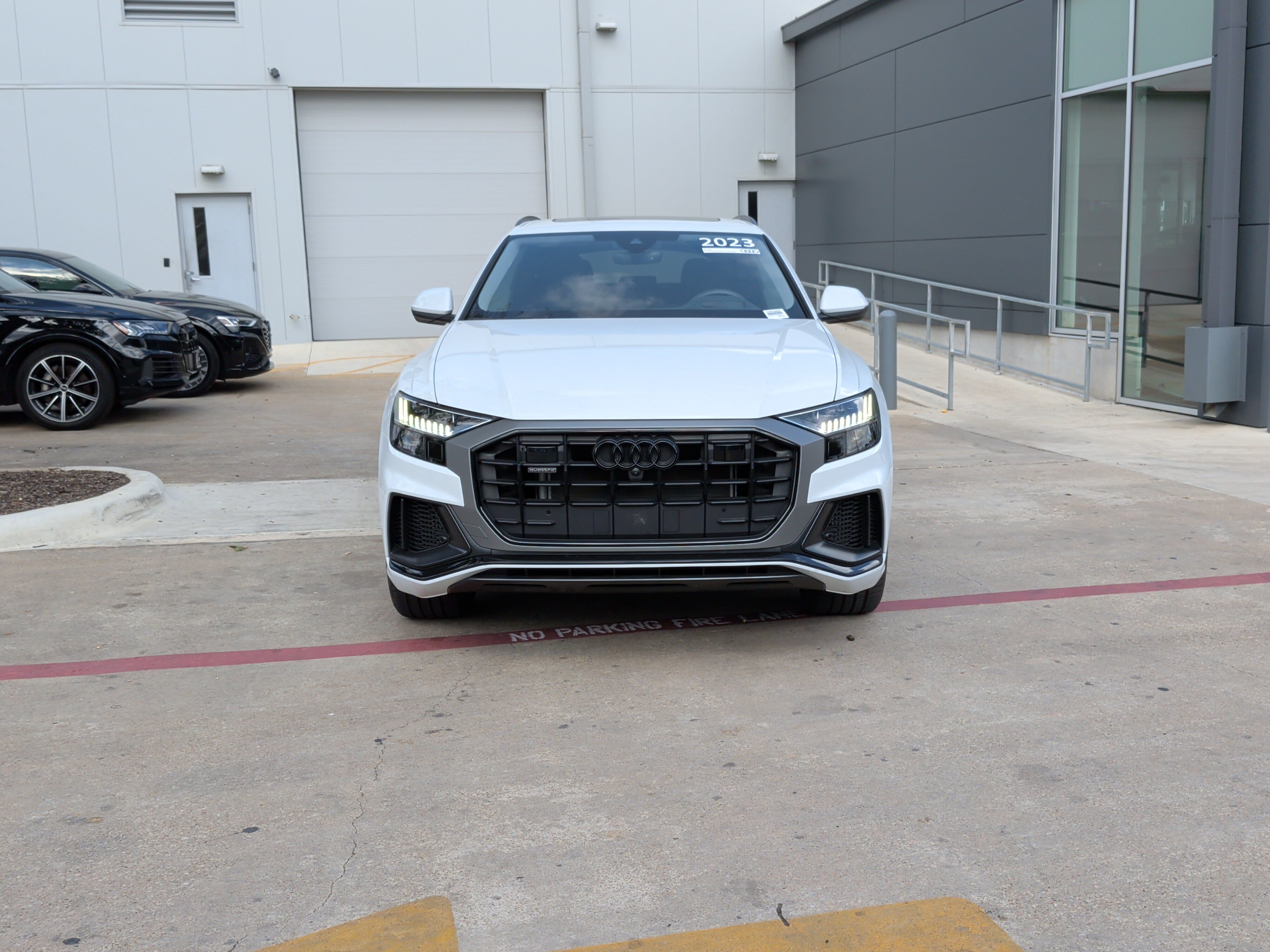 Used 2023 Audi Q8 Prestige AWD/4WD image 3