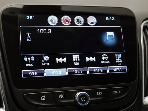 Used 2016 Chevrolet Malibu LT image 8