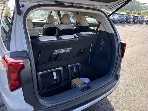 New 2026 Kia Carnival EX FWD image 43