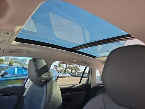 New 2026 Volkswagen Tiguan SE image 24