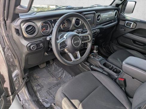 Used 2023 Jeep Wrangler Sahara image 9
