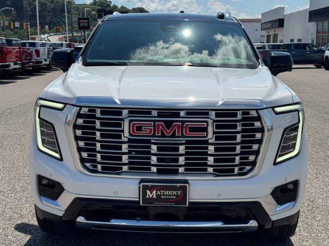 Used 2025 GMC Yukon Denali AWD/4WD image 9