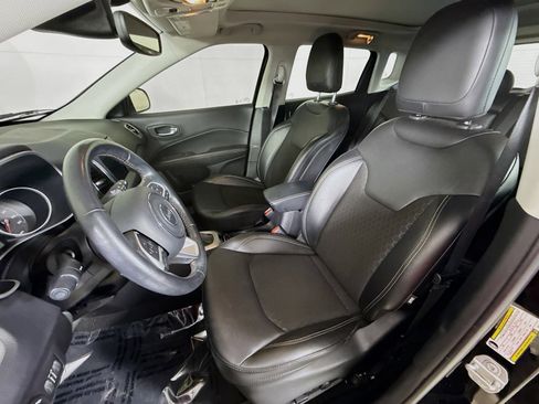 Used 2021 Jeep Compass Latitude w/ Sun and Sound Group image 5