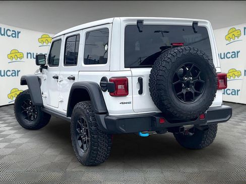 Used 2024 Jeep Wrangler Willys image 4