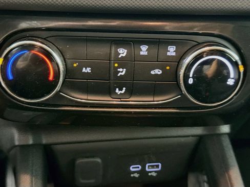 Used 2024 Chevrolet TrailBlazer LT FWD image 15