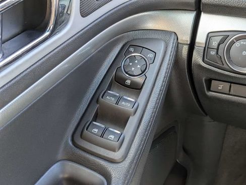 Used 2013 Ford Explorer XLT FWD image 24