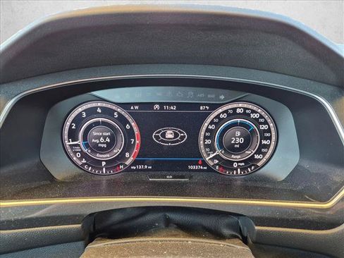 Used 2018 Volkswagen Tiguan SEL Premium AWD/4WD image 11