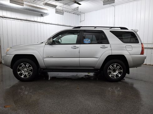 Used 2005 Toyota 4Runner SR5 image 18