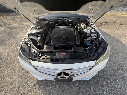 Used 2014 Mercedes-Benz E 350 4MATIC Sedan image 39
