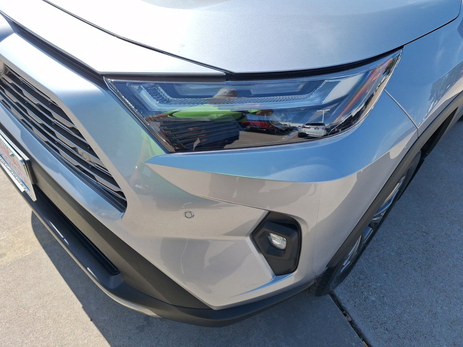 Used 2023 Toyota RAV4 Limited AWD/4WD image 10