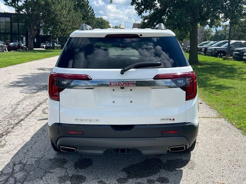 Used 2023 GMC Acadia AT4 w/ Preferred Package AWD/4WD image 4