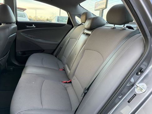 Used 2011 Hyundai Sonata SE w/ Navigation & Sunroof Pkg 4 image 25