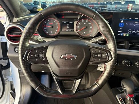 Used 2024 Chevrolet Trax RS w/ Driver Confidence Package image 14