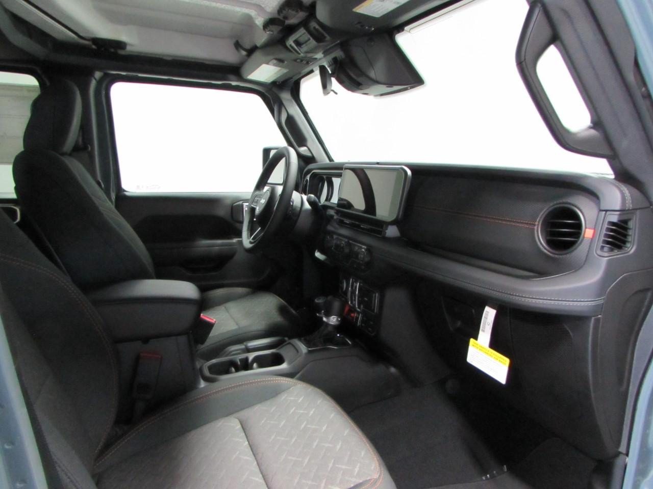 New 2026 Jeep Gladiator Mojave AWD/4WD image 17
